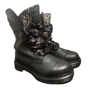 Dr. Martens Aimilita Combat Boots Floral Lined Fold Over Black Women's Sz 6 Used